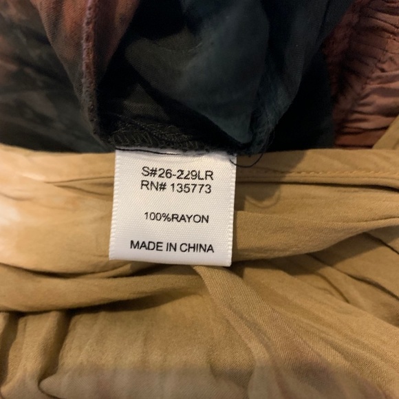 Olivaceous Tie Dye Romper - Picture 5 of 6